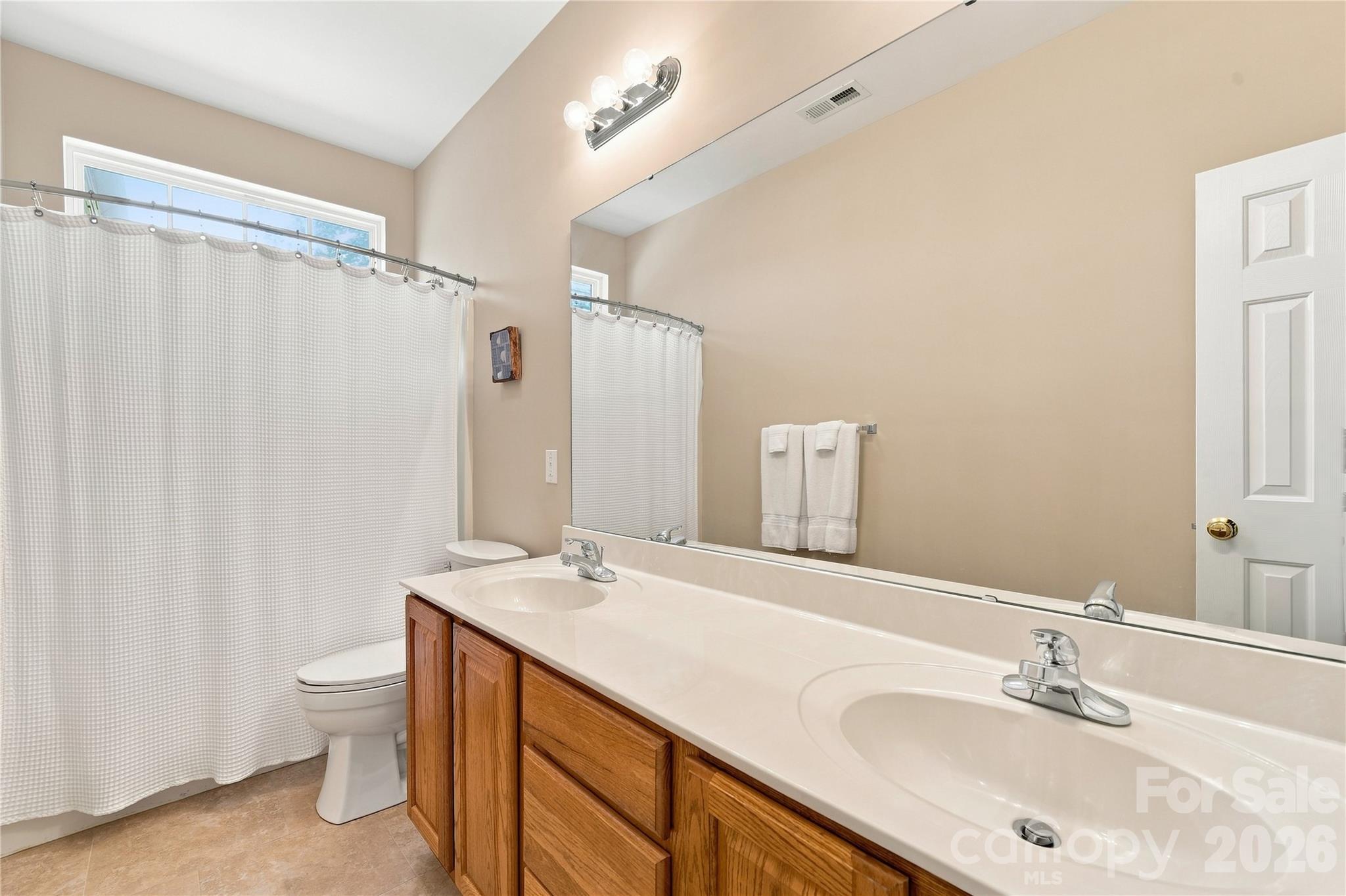 508 Montgrove Place Property Photo 28