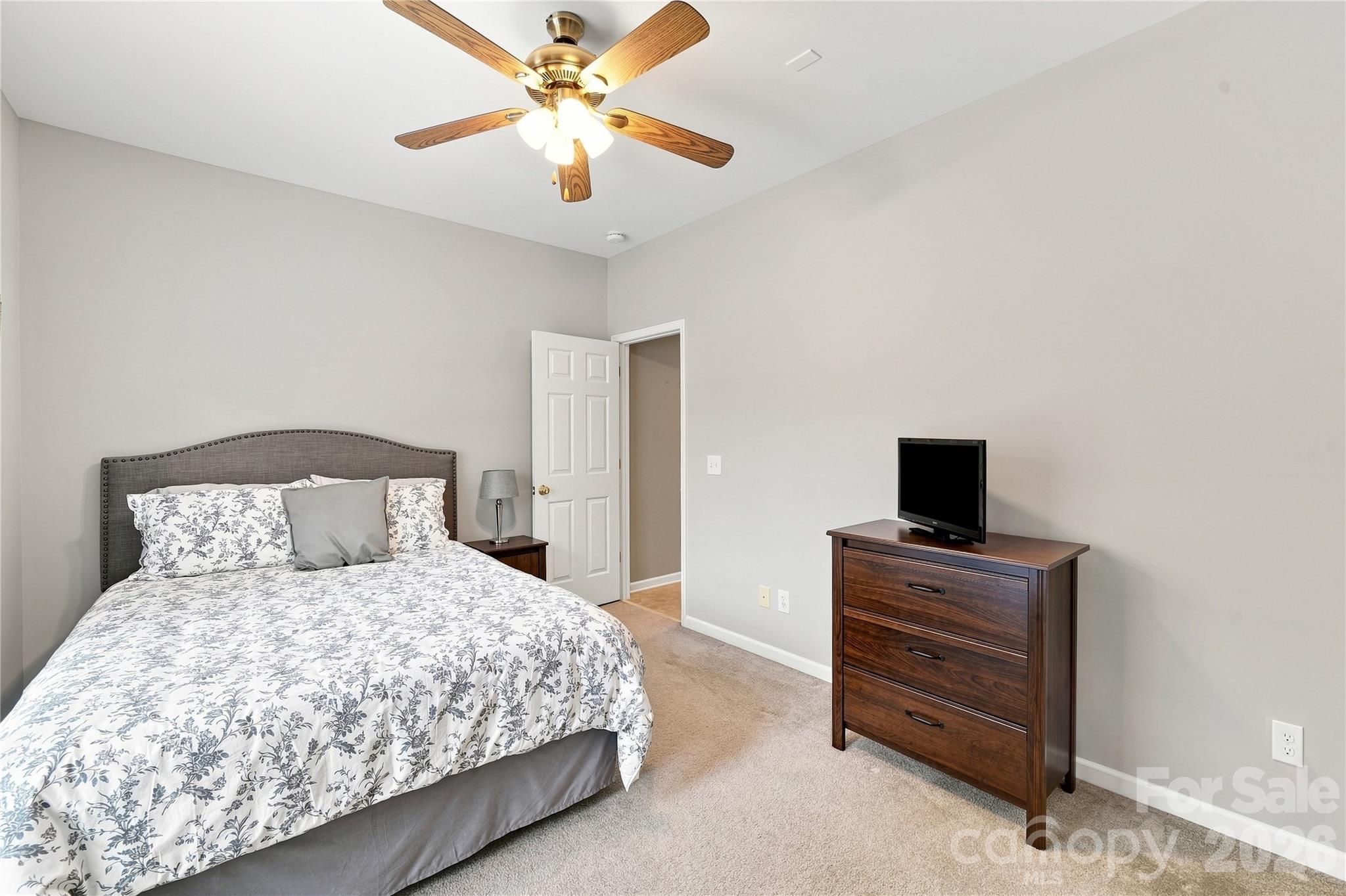 508 Montgrove Place Property Photo 30
