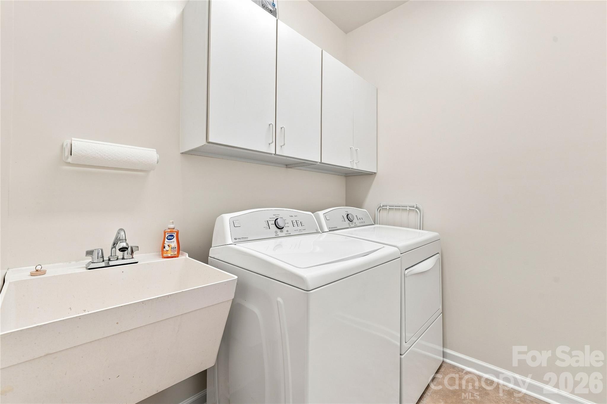 508 Montgrove Place Property Photo 32