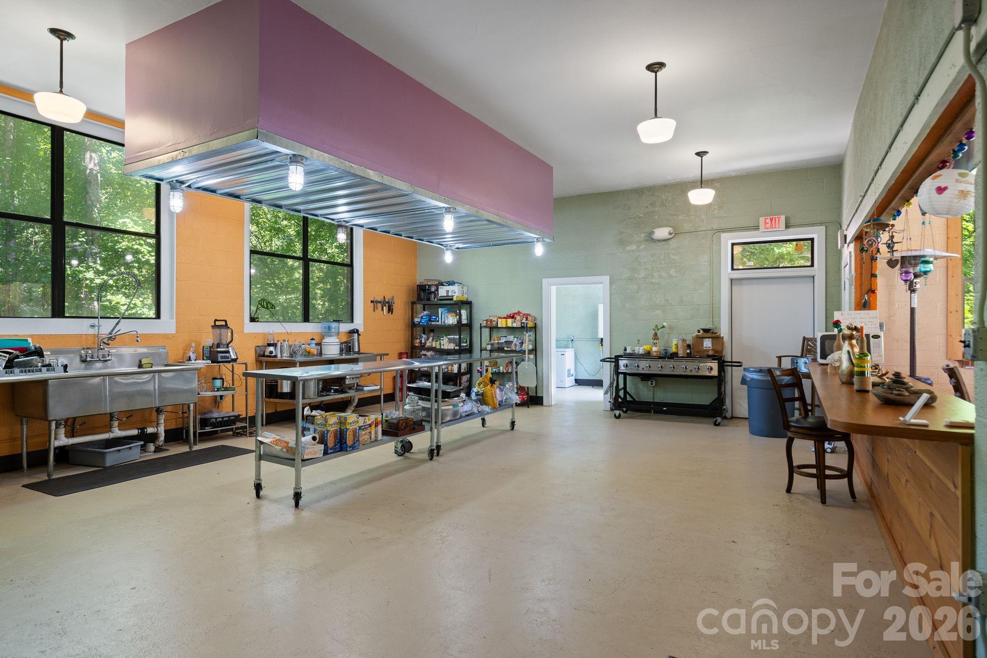 504 Mountain View School Road Property Photo 5