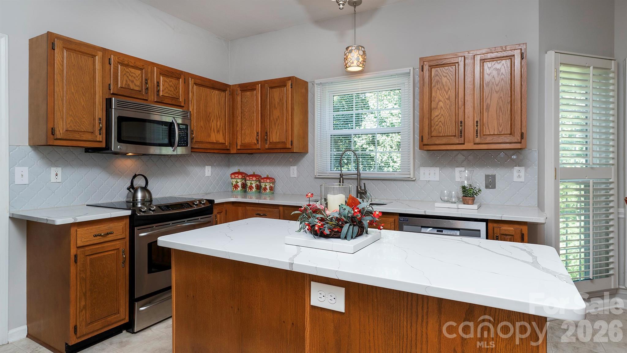 4314 Silvermere Way Property Photo 10