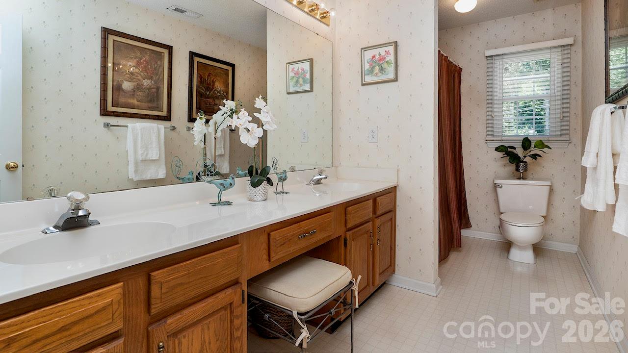 4314 Silvermere Way Property Photo 18