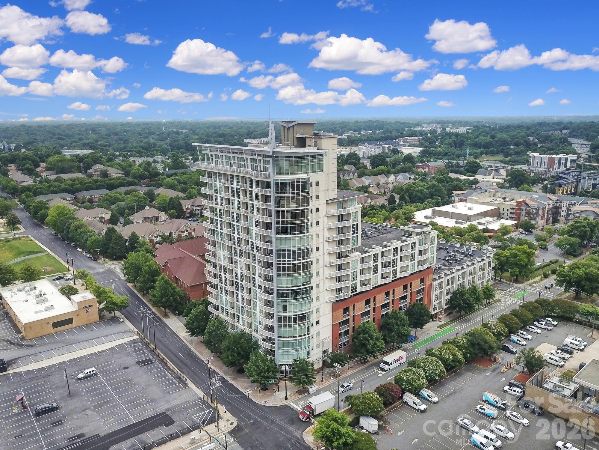505 E 6th Street 909