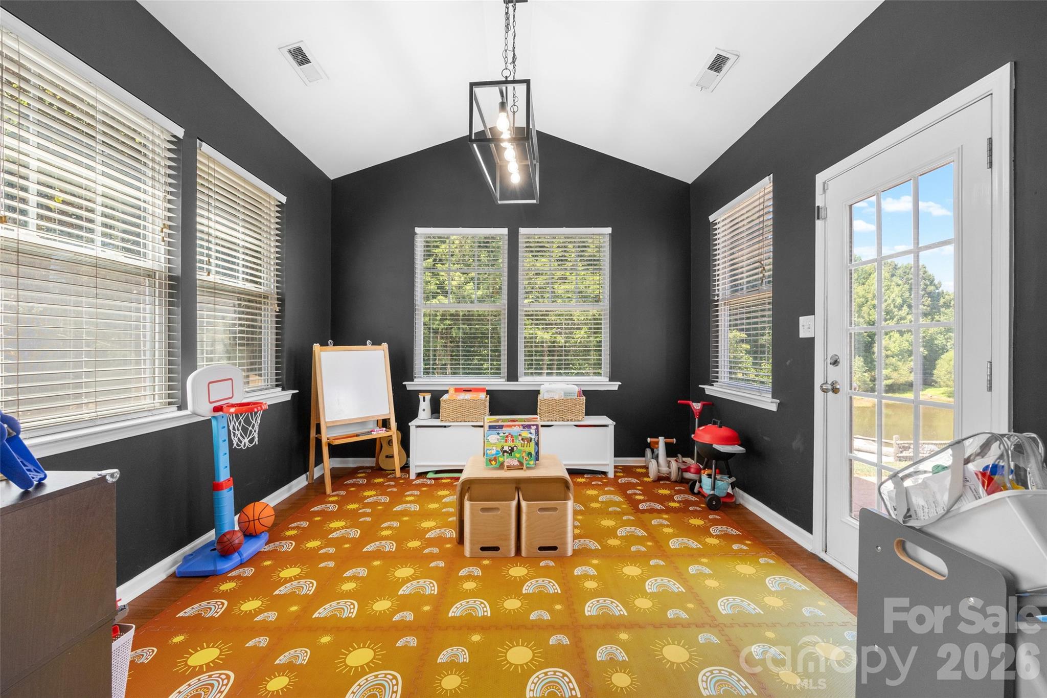14918 Brotherly Lane Property Photo 12