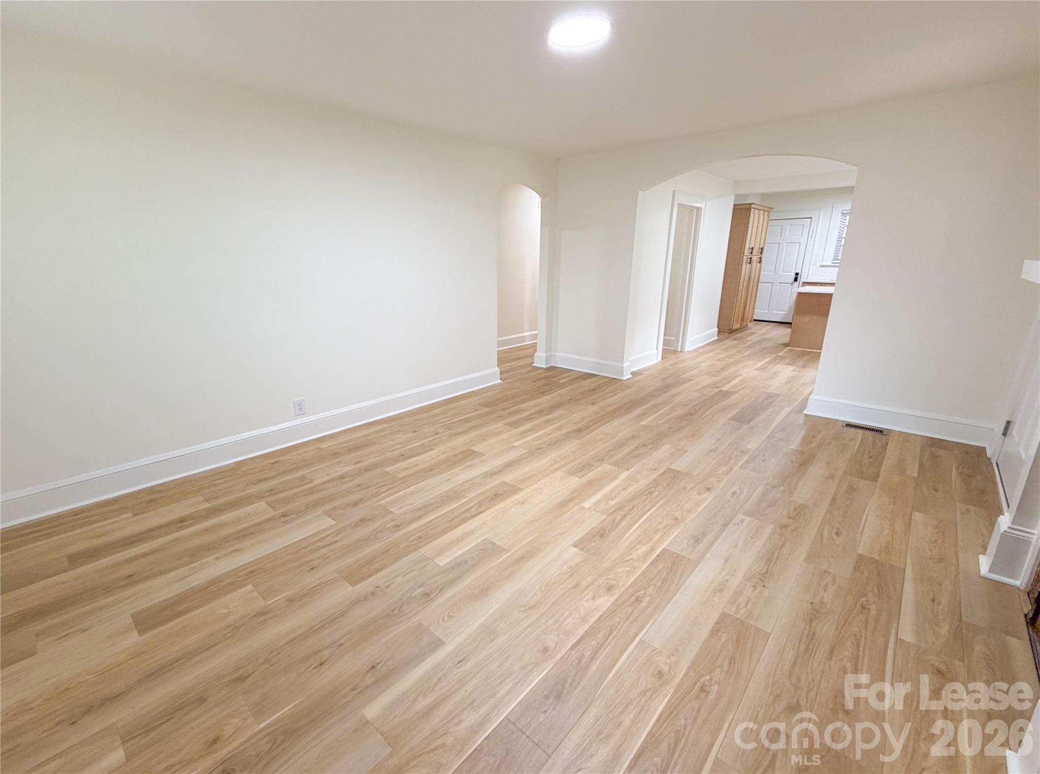 531 E Front Street Property Photo 6