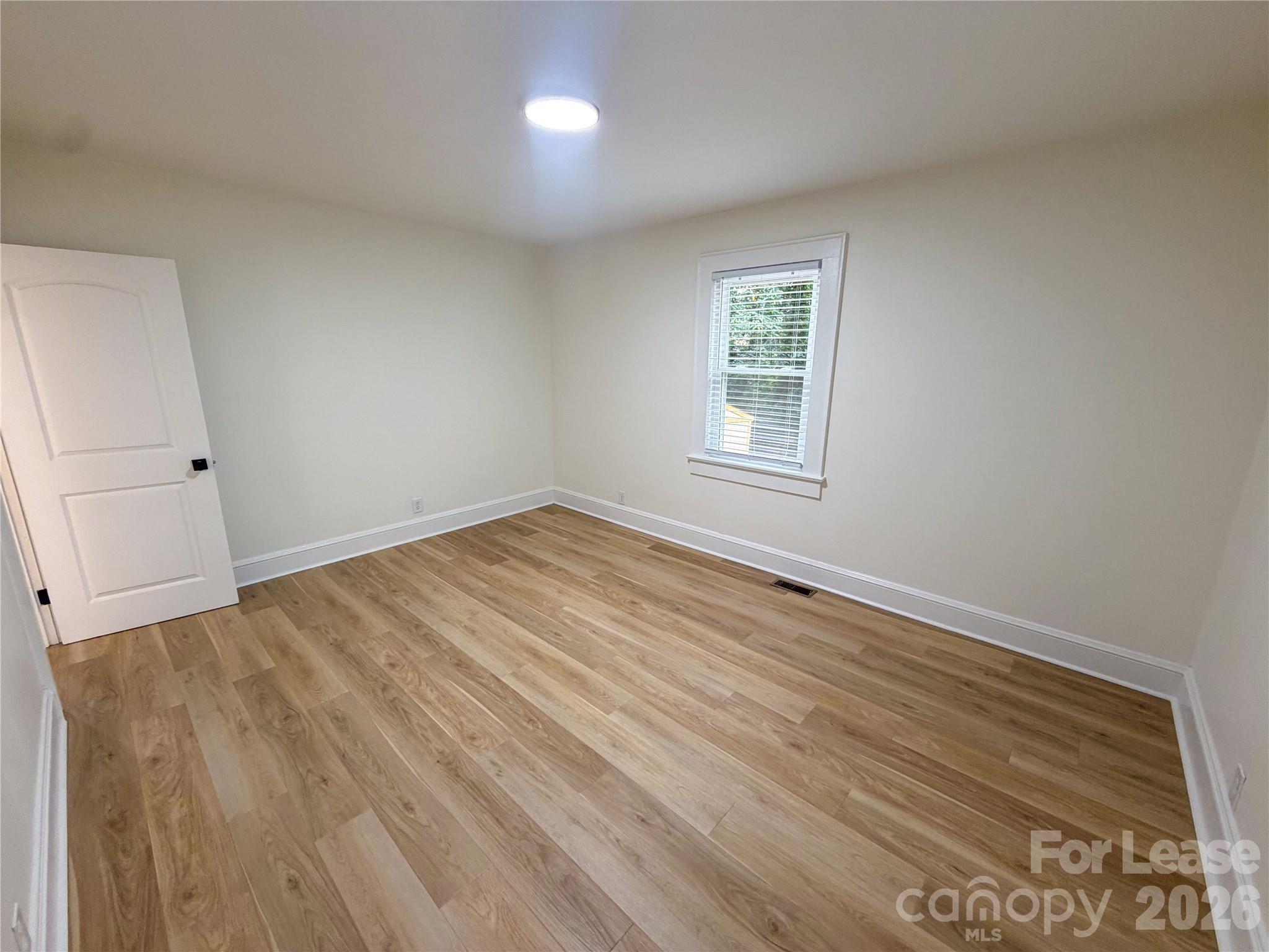 531 E Front Street Property Photo 8