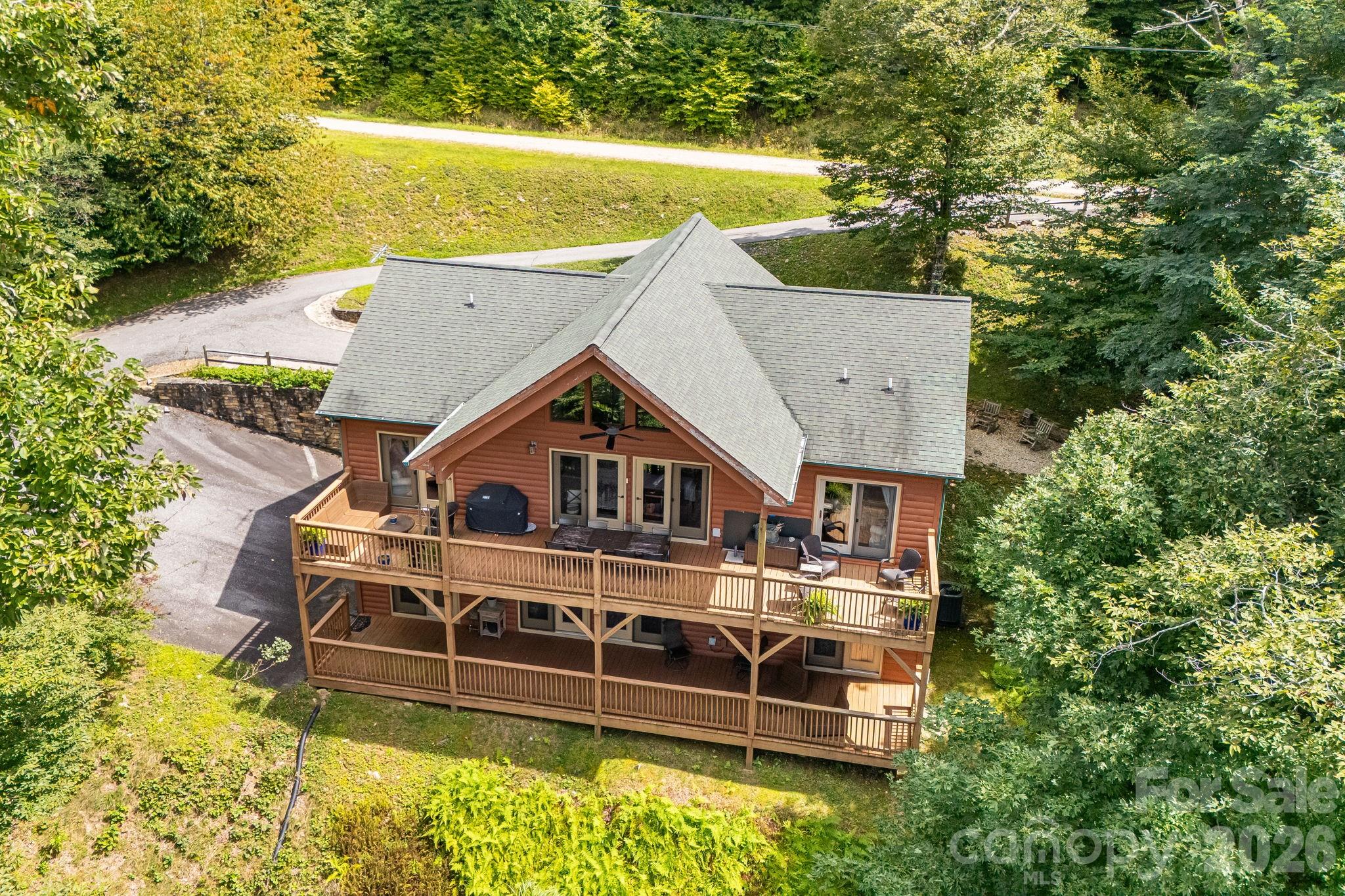32 Zebulon Lane Property Photo 2