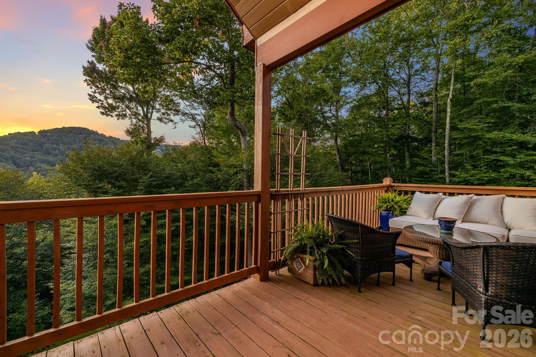 32 Zebulon Lane Property Photo 5