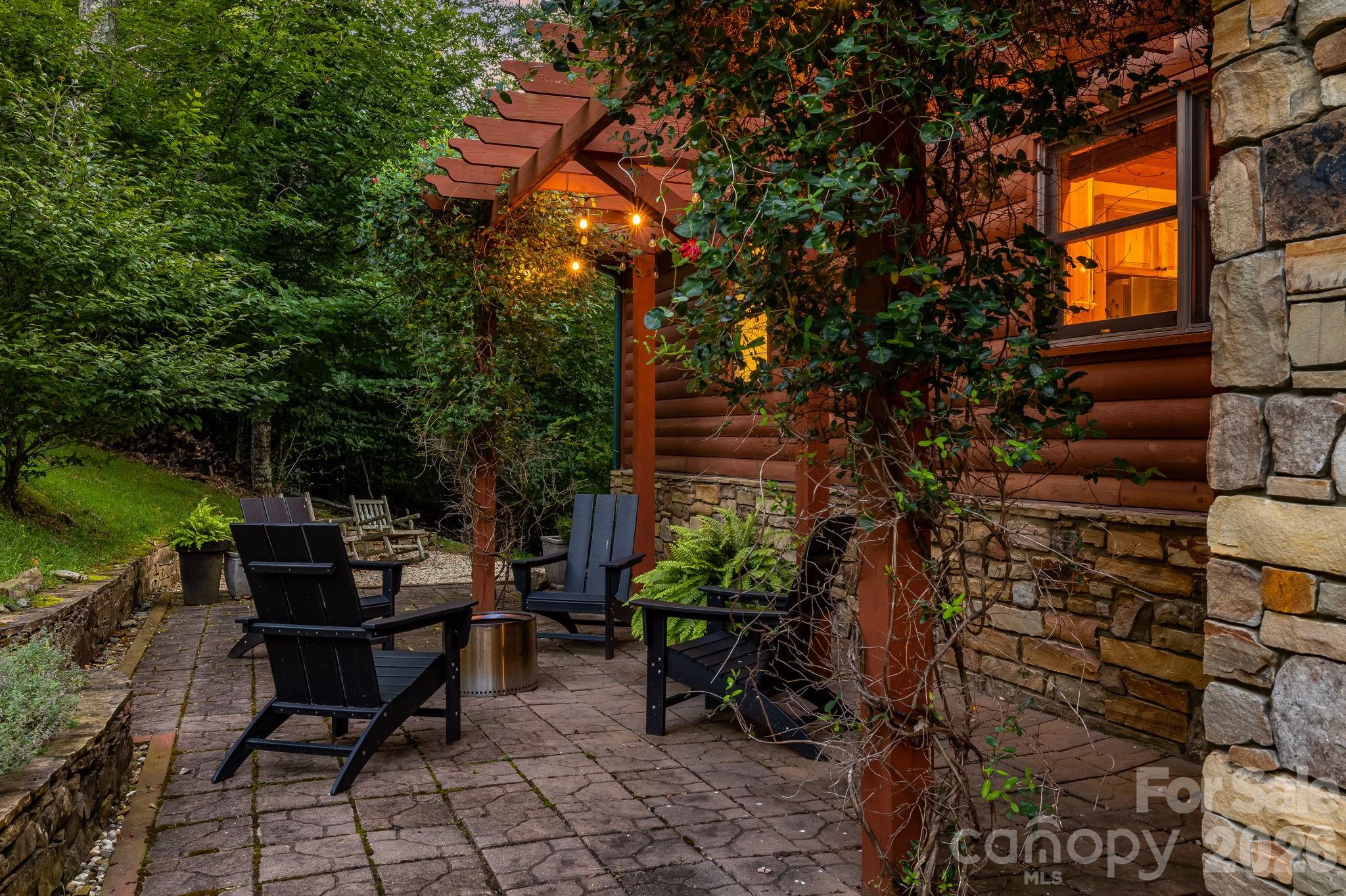 32 Zebulon Lane Property Photo 7