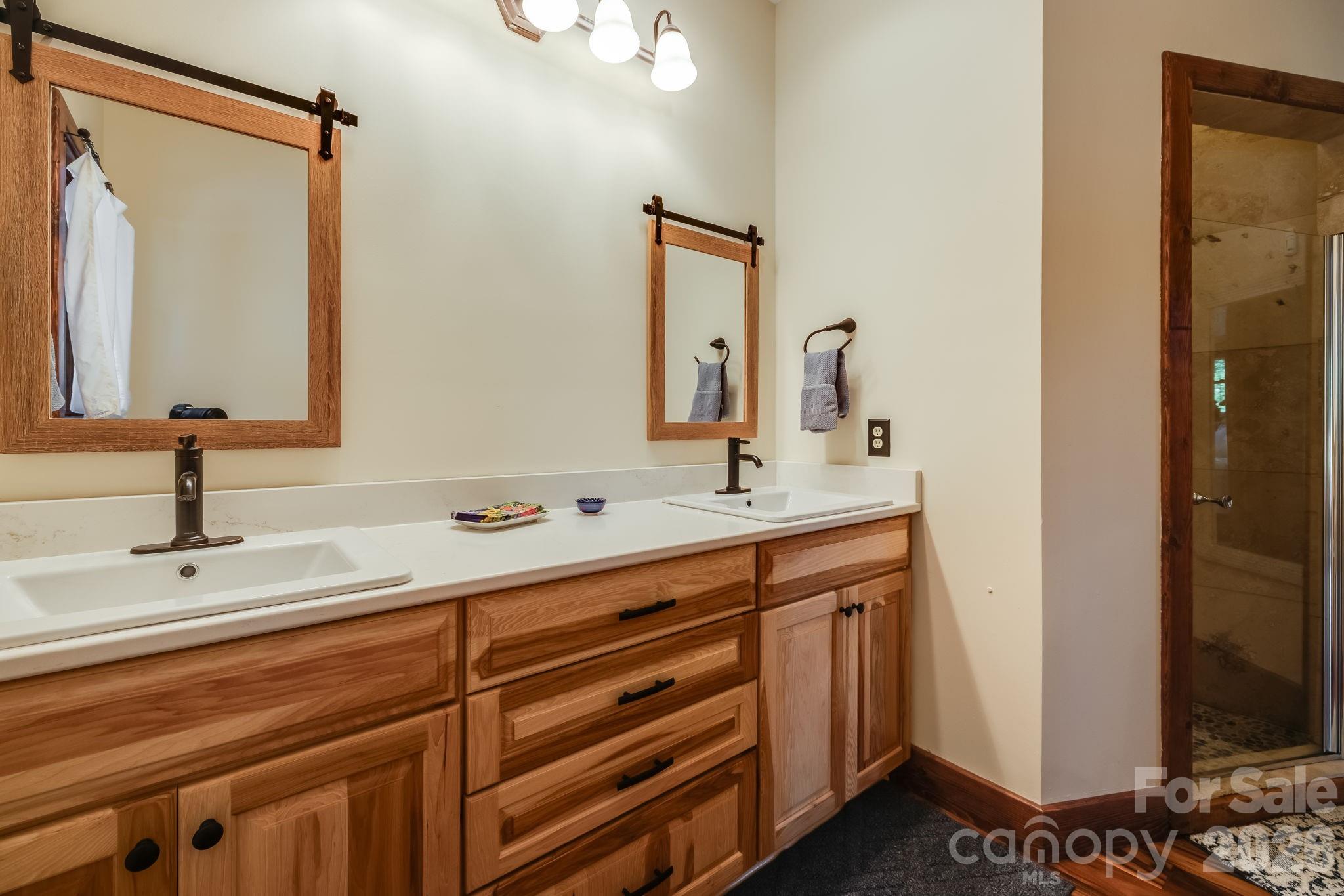 32 Zebulon Lane Property Photo 19