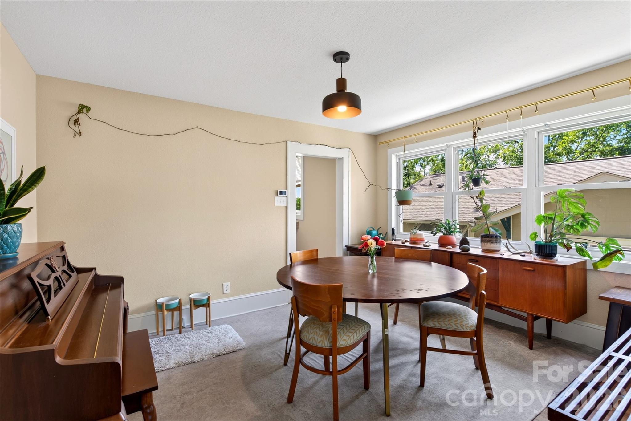 52 Pennsylvania Avenue Property Photo 9