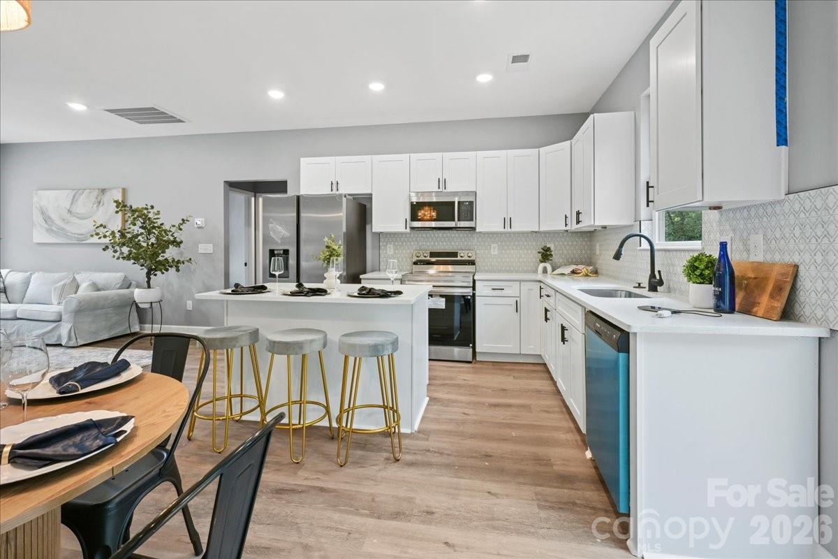 120 Whistling Pines Drive Property Photo 11
