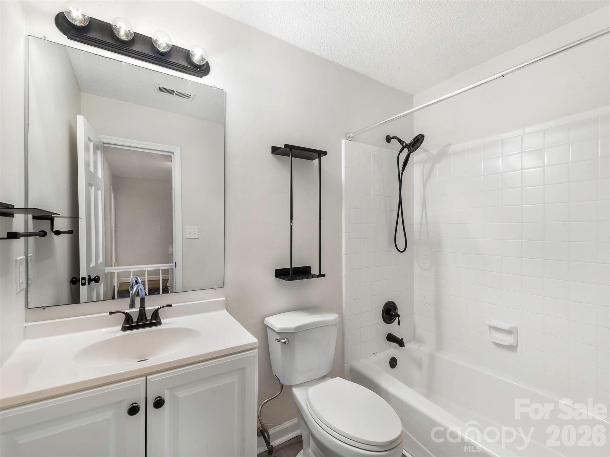14200 Hackamore Drive Property Photo 32