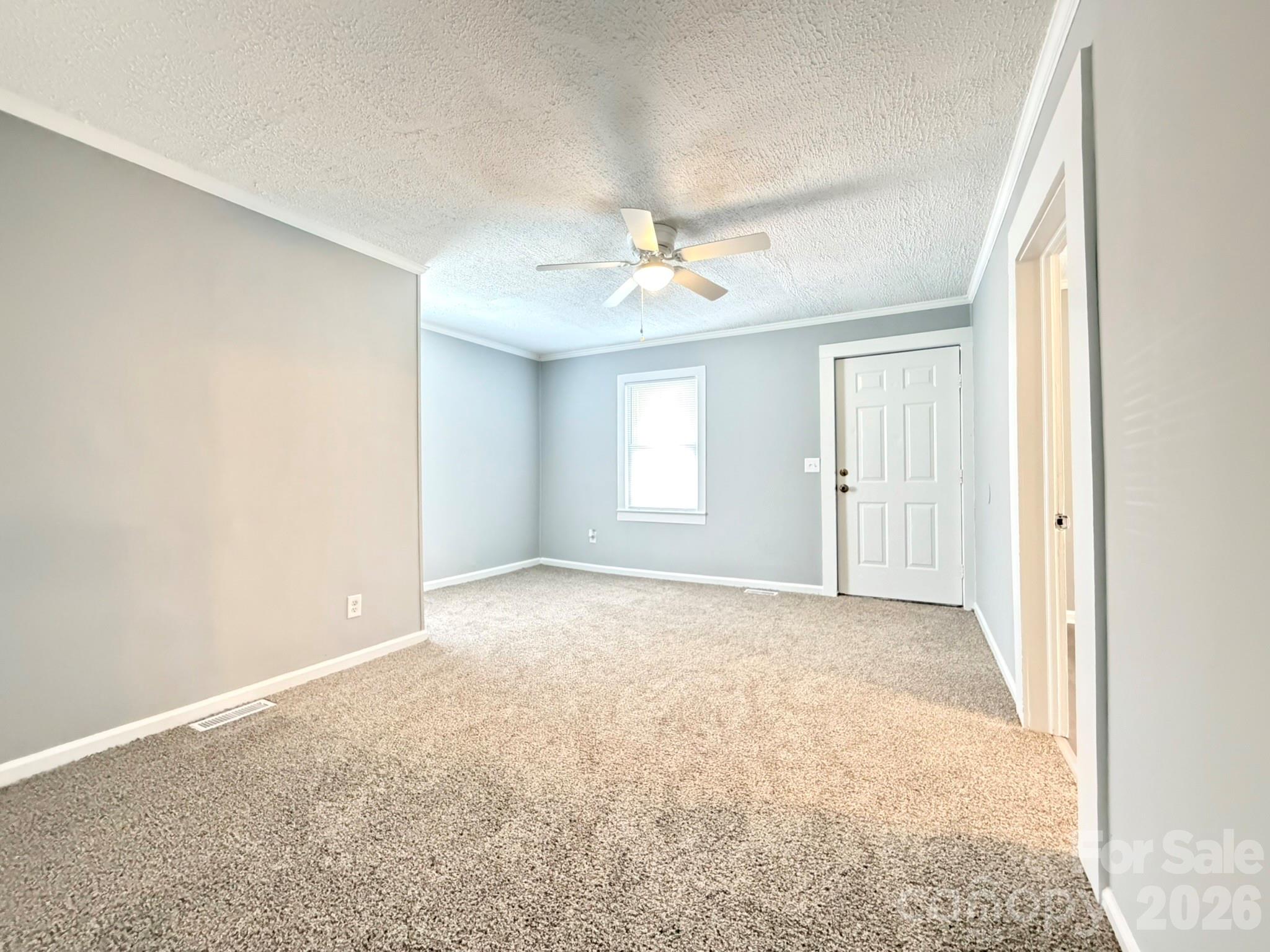 301 Magnolia Street Property Photo 8