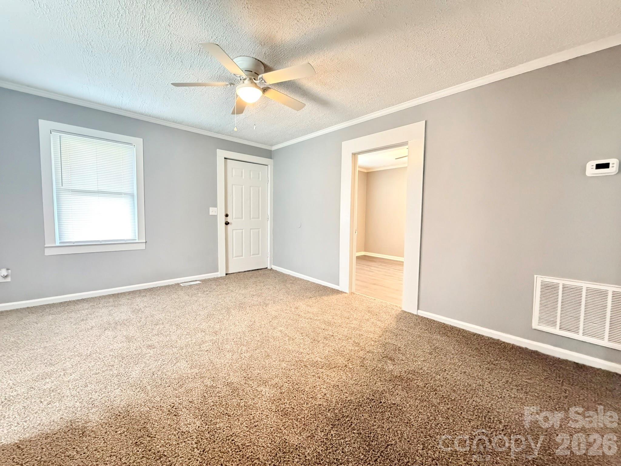 301 Magnolia Street Property Photo 9