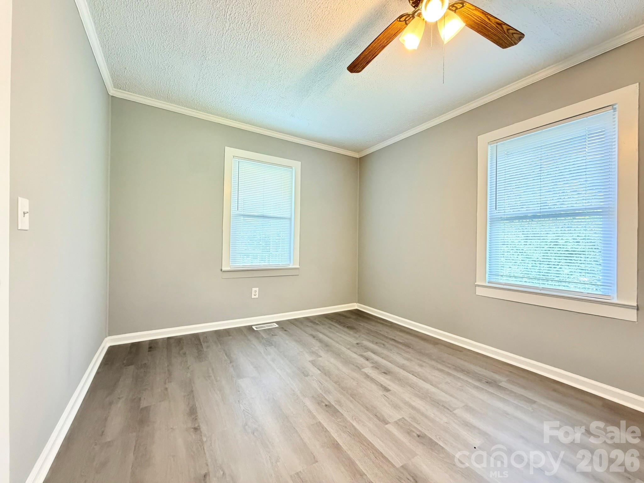 301 Magnolia Street Property Photo 14