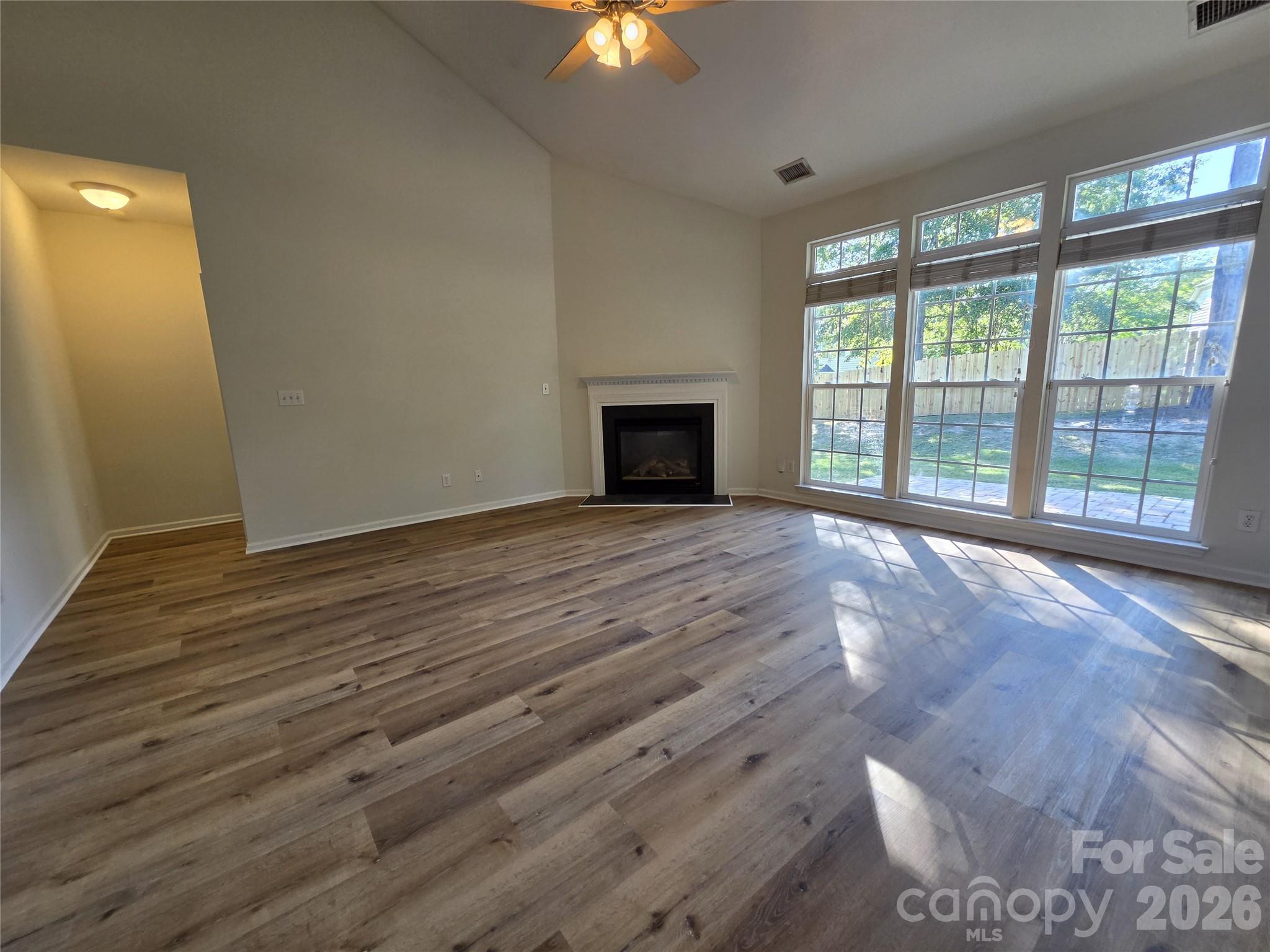 8800 Cavonnier Lane Property Photo 8