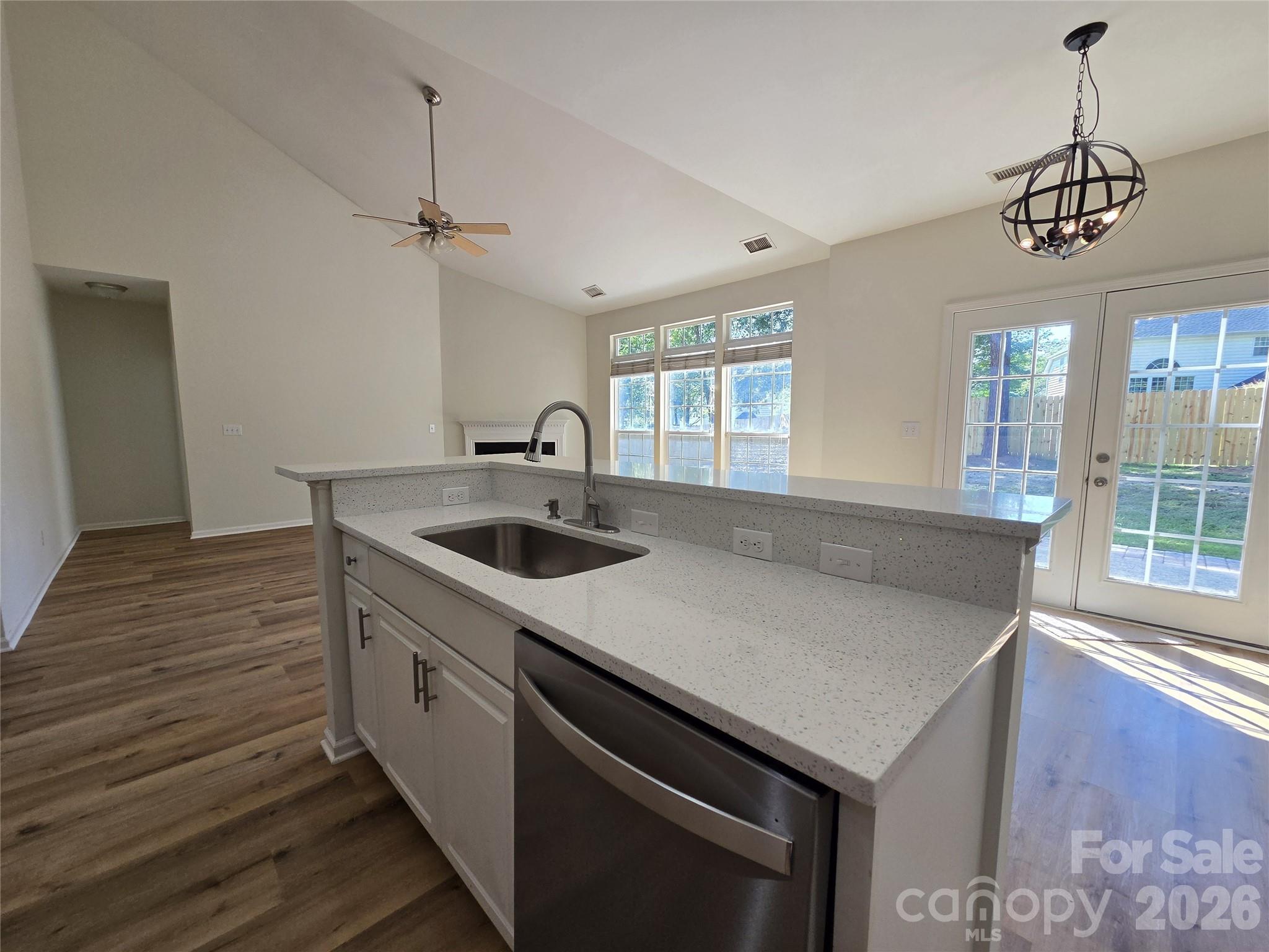 8800 Cavonnier Lane Property Photo 11