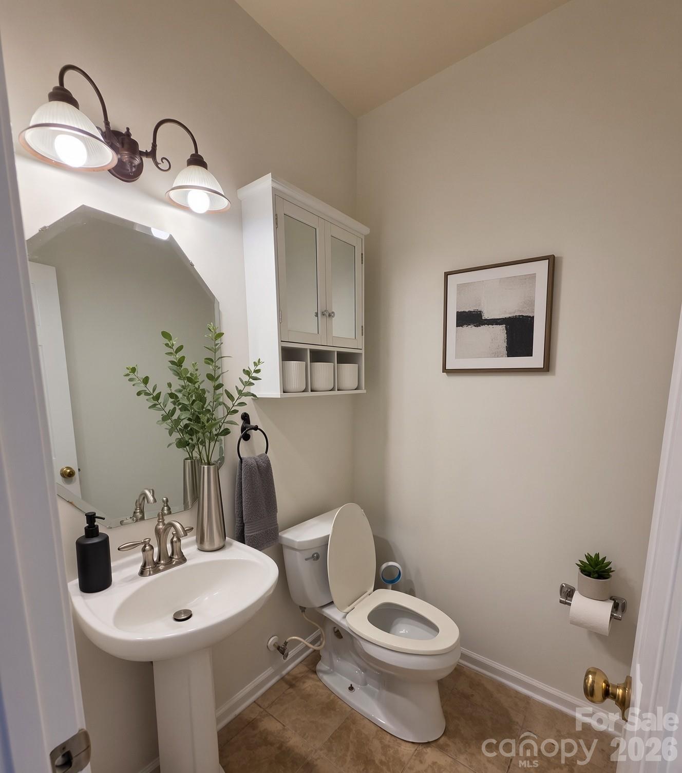 8800 Cavonnier Lane Property Photo 28