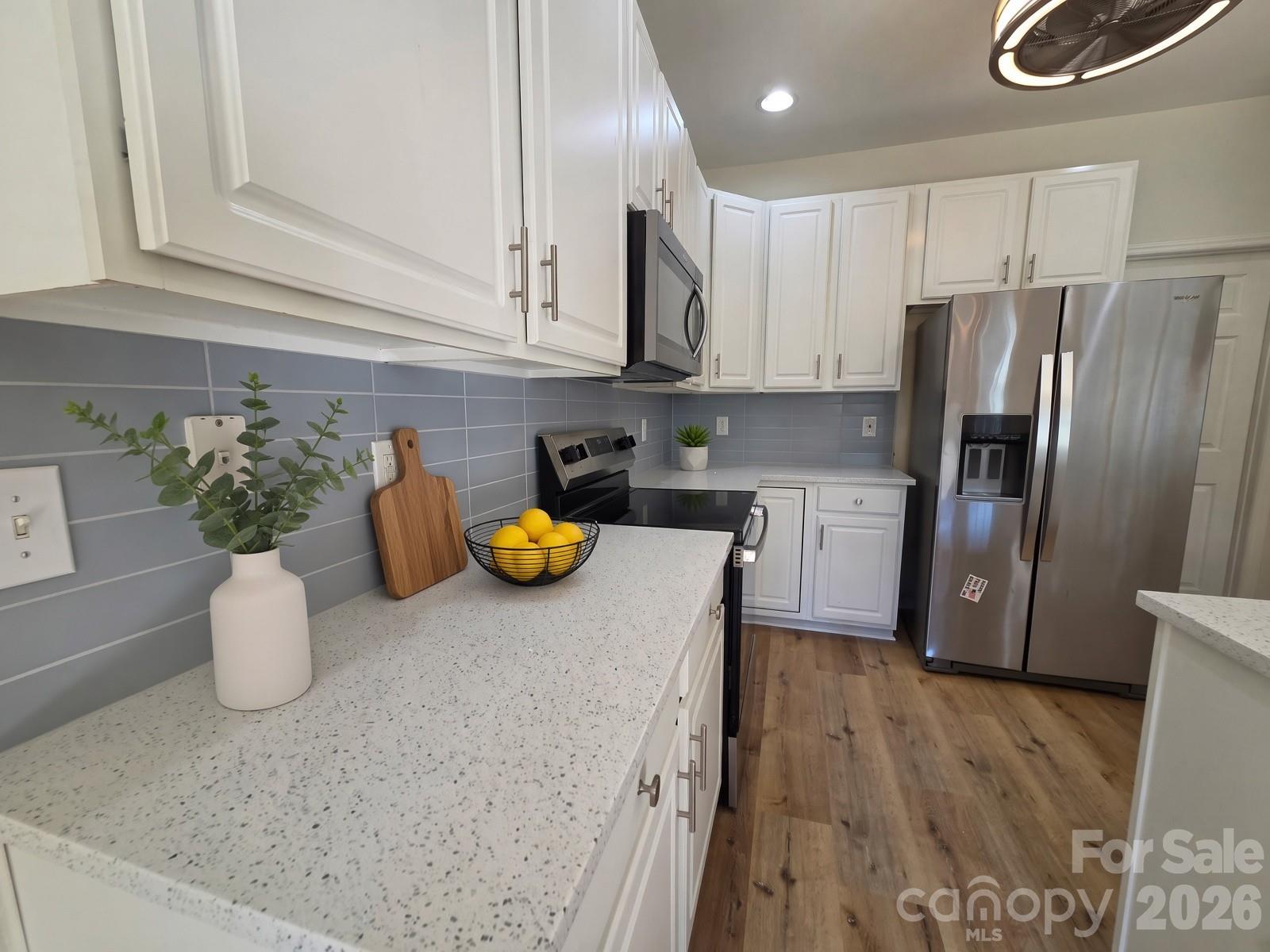 8800 Cavonnier Lane Property Photo 31