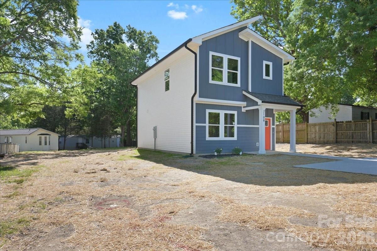 2108 Moose Road Property Photo 2