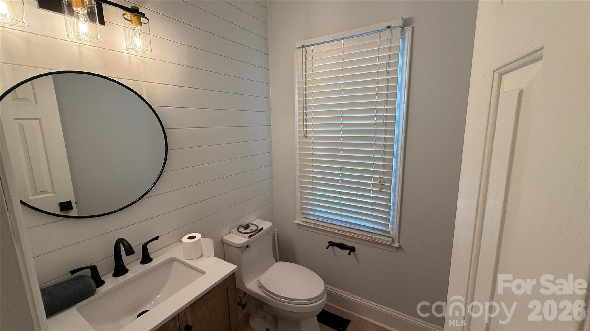 20601 Willow Pond Road Property Photo 8