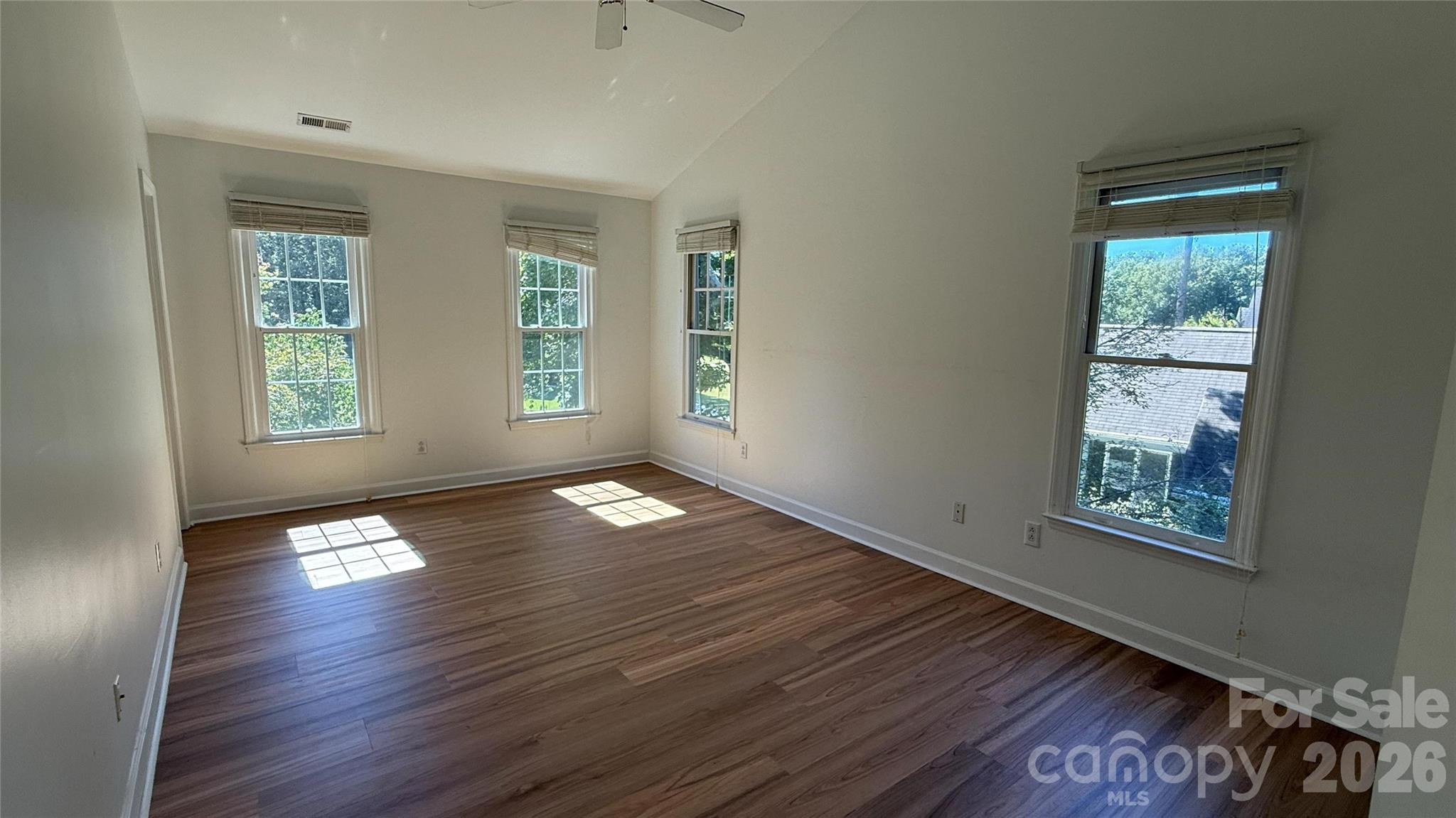 20601 Willow Pond Road Property Photo 14