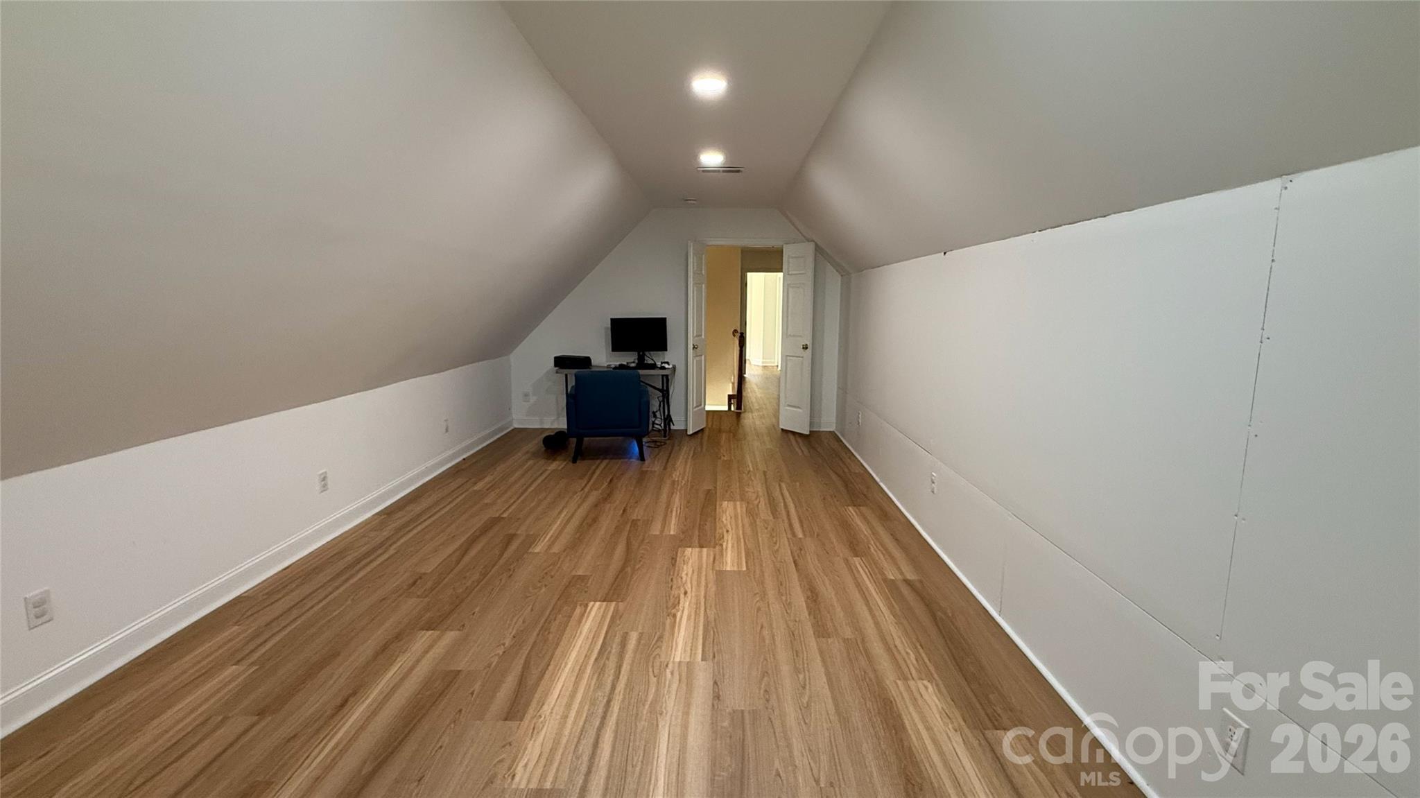 20601 Willow Pond Road Property Photo 18