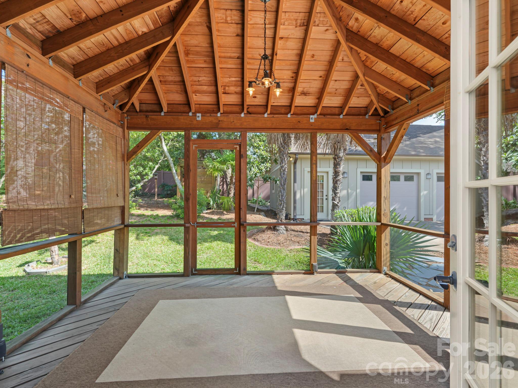 2218 Norcross Place Property Photo 6