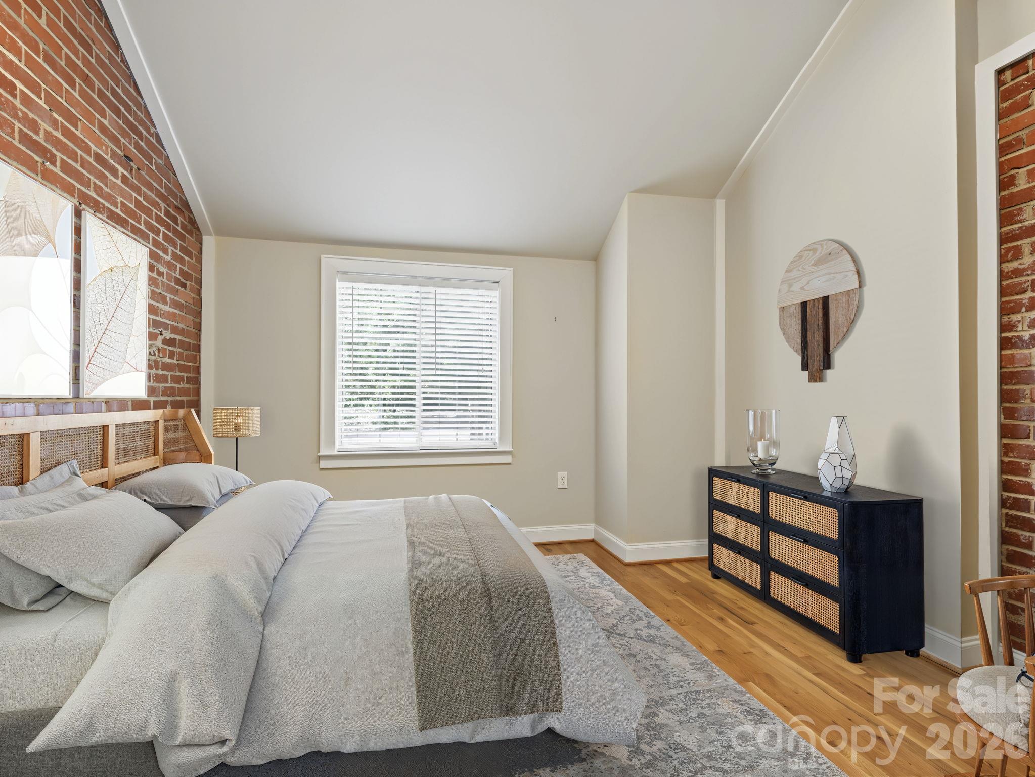 2218 Norcross Place Property Photo 14