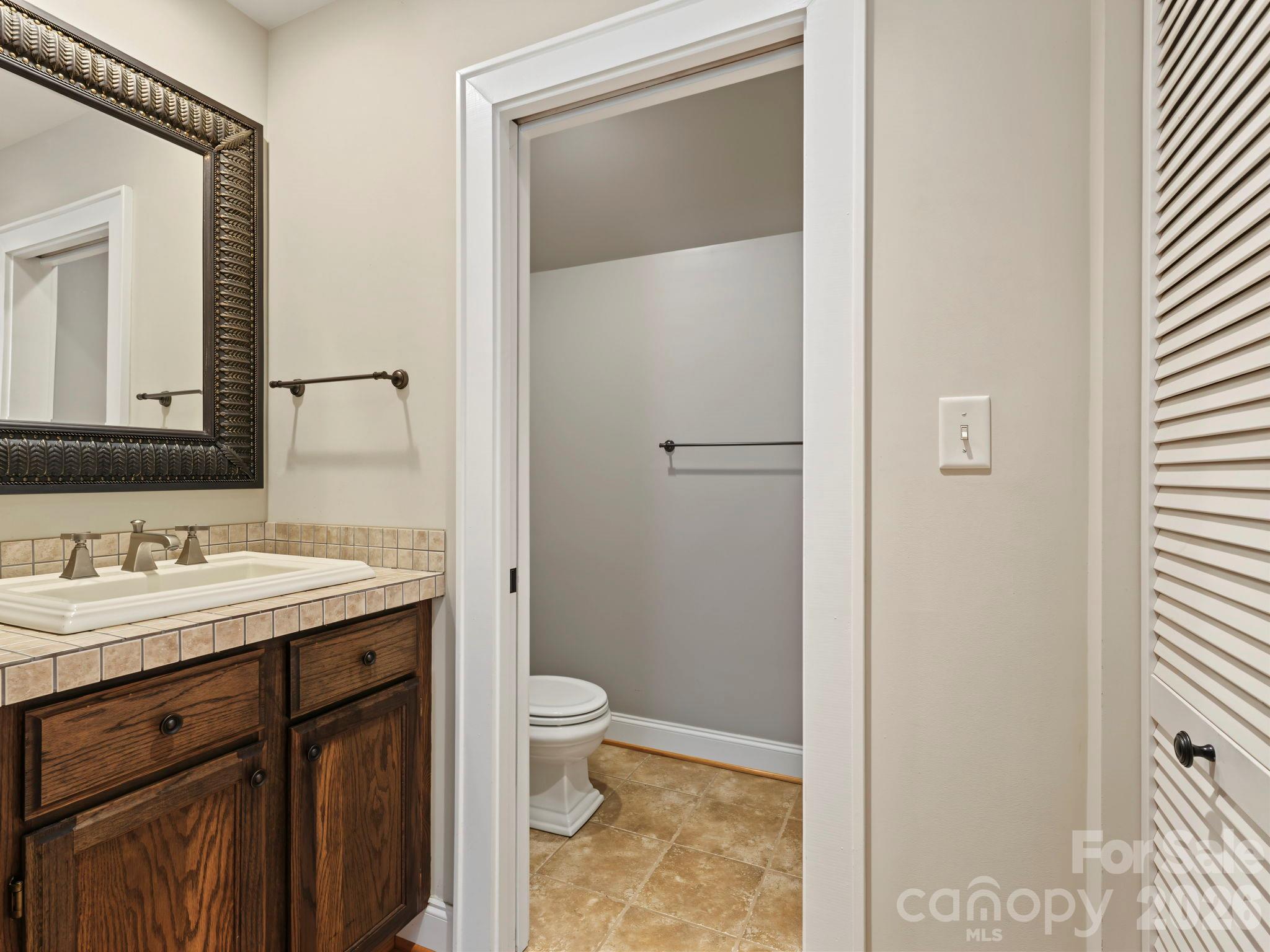 2218 Norcross Place Property Photo 18