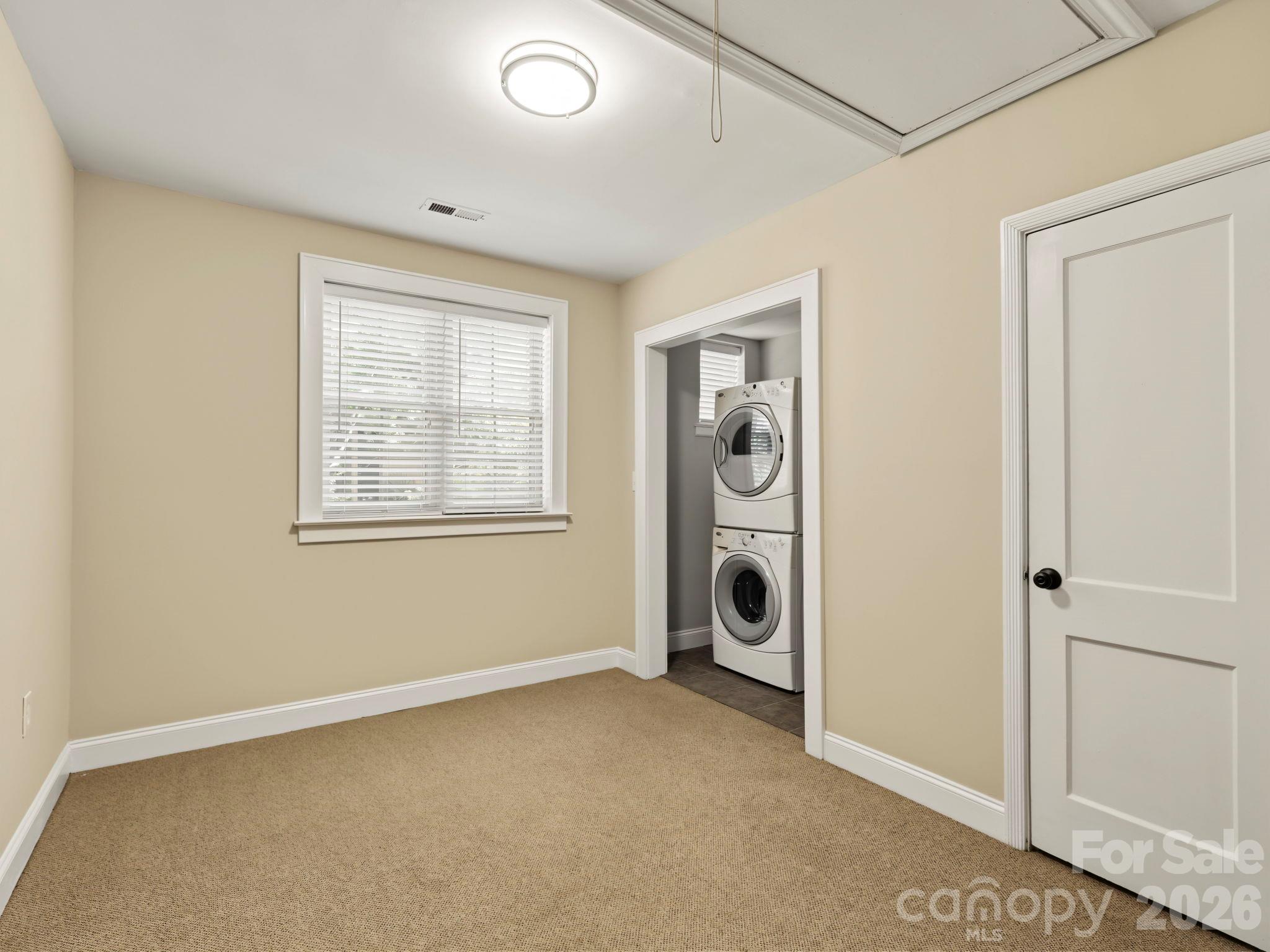 2218 Norcross Place Property Photo 24