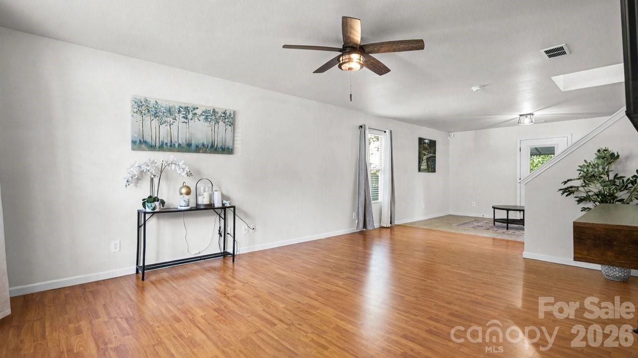 935 Torsion Lane Property Photo 6
