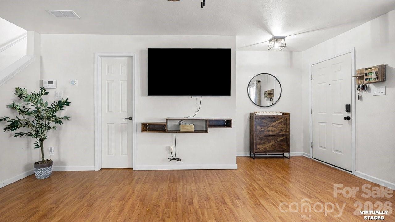 935 Torsion Lane Property Photo 7