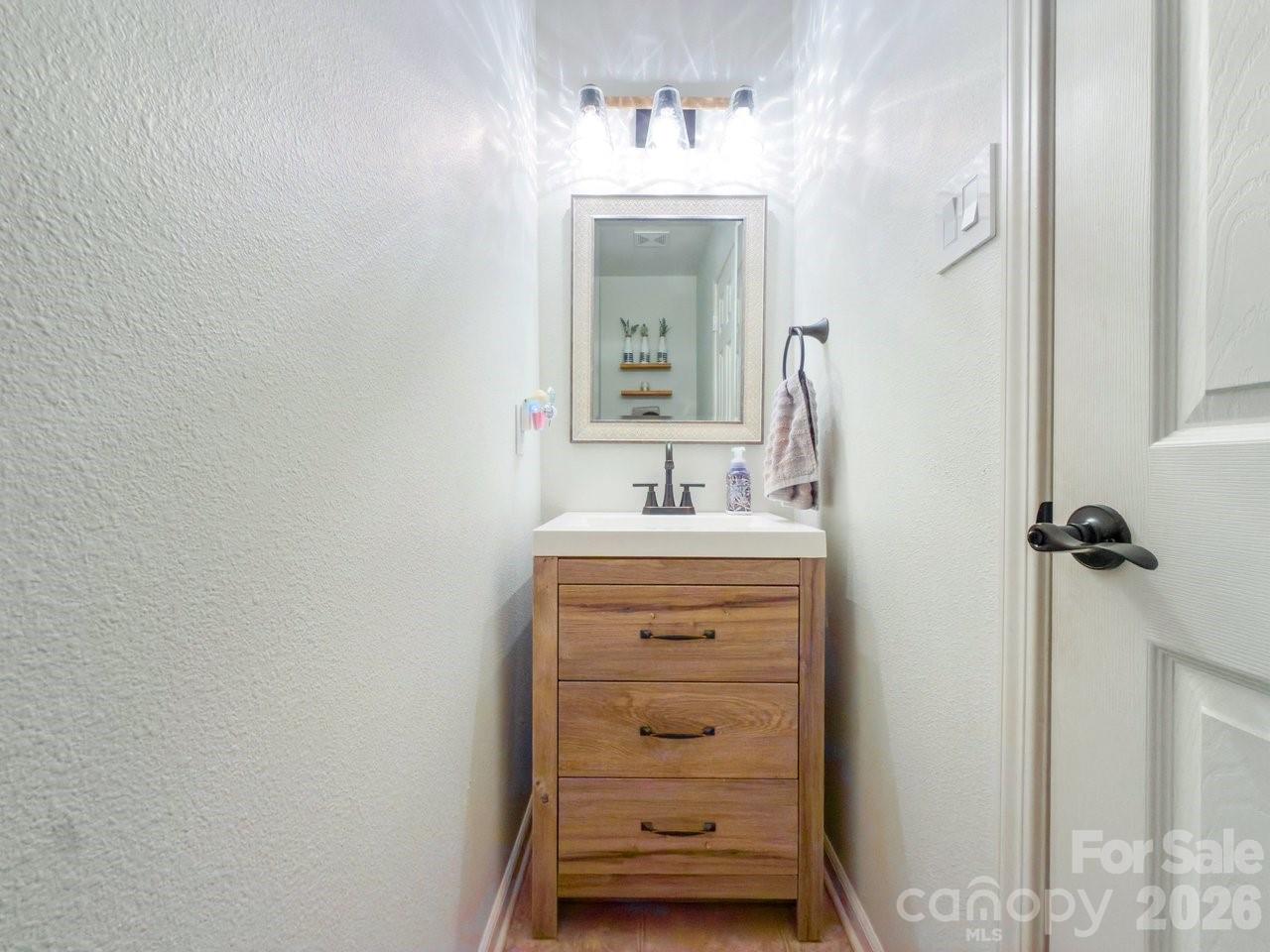 935 Torsion Lane Property Photo 9