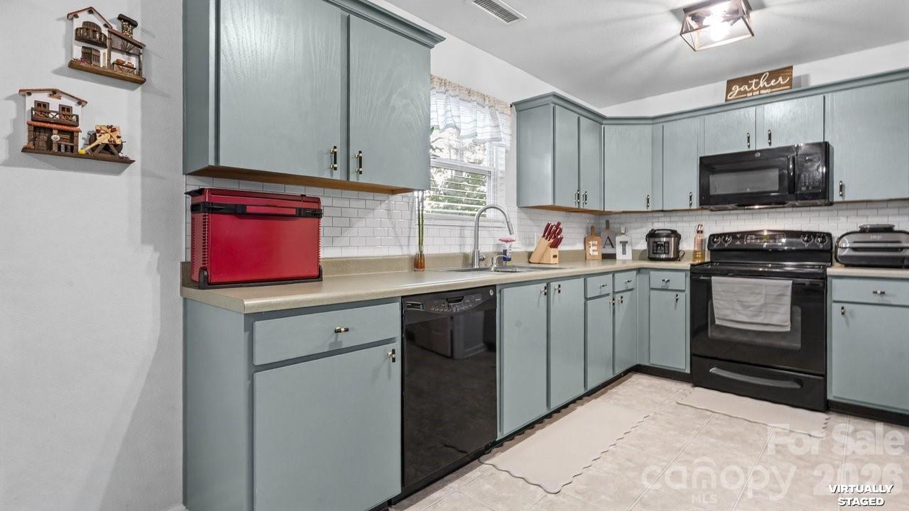 935 Torsion Lane Property Photo 13