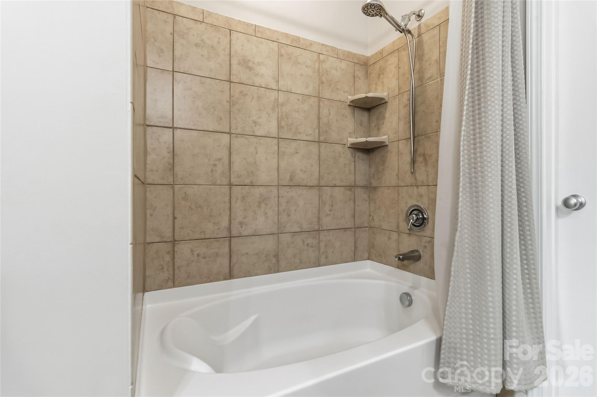1000 E Woodlawn Road 314 Property Photo 20