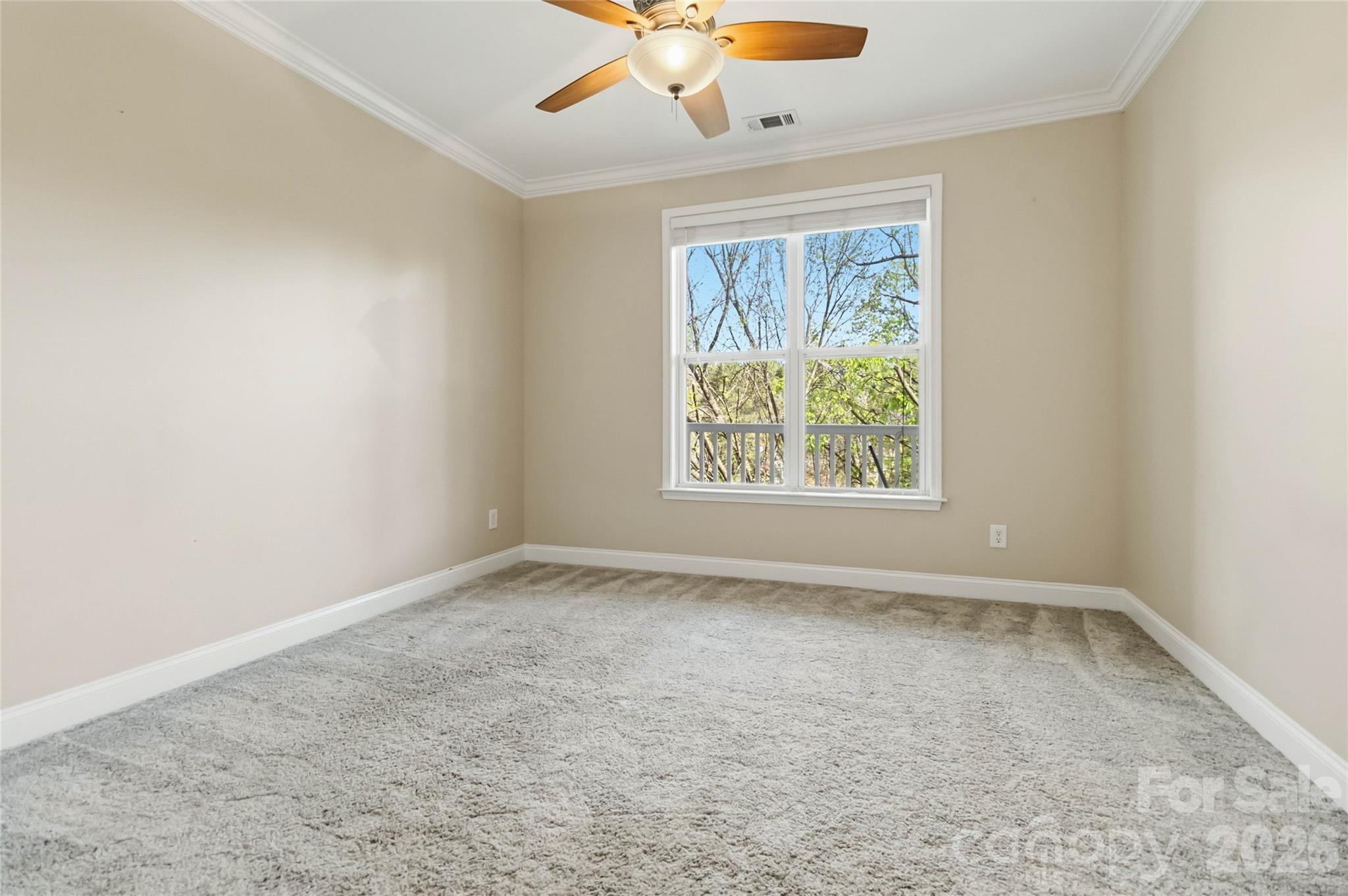 1000 E Woodlawn Road 314 Property Photo 25