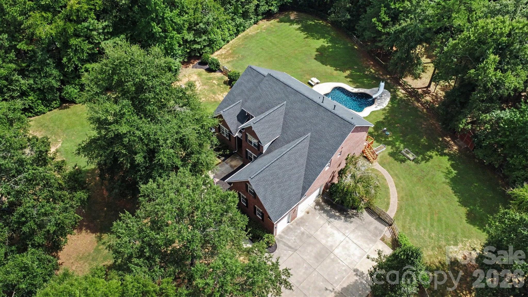 3647 Venetian Way Property Photo 2