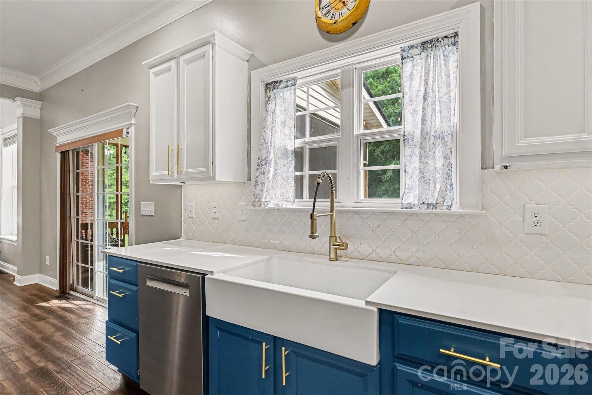 3647 Venetian Way Property Photo 15