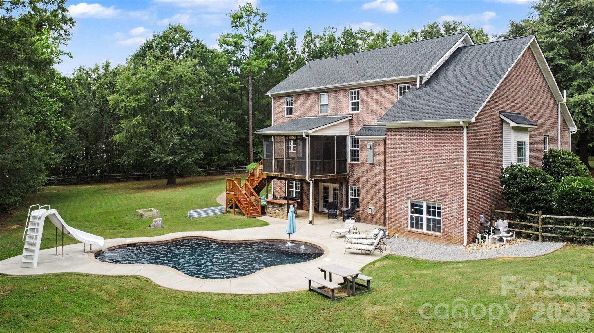 3647 Venetian Way Property Photo 39