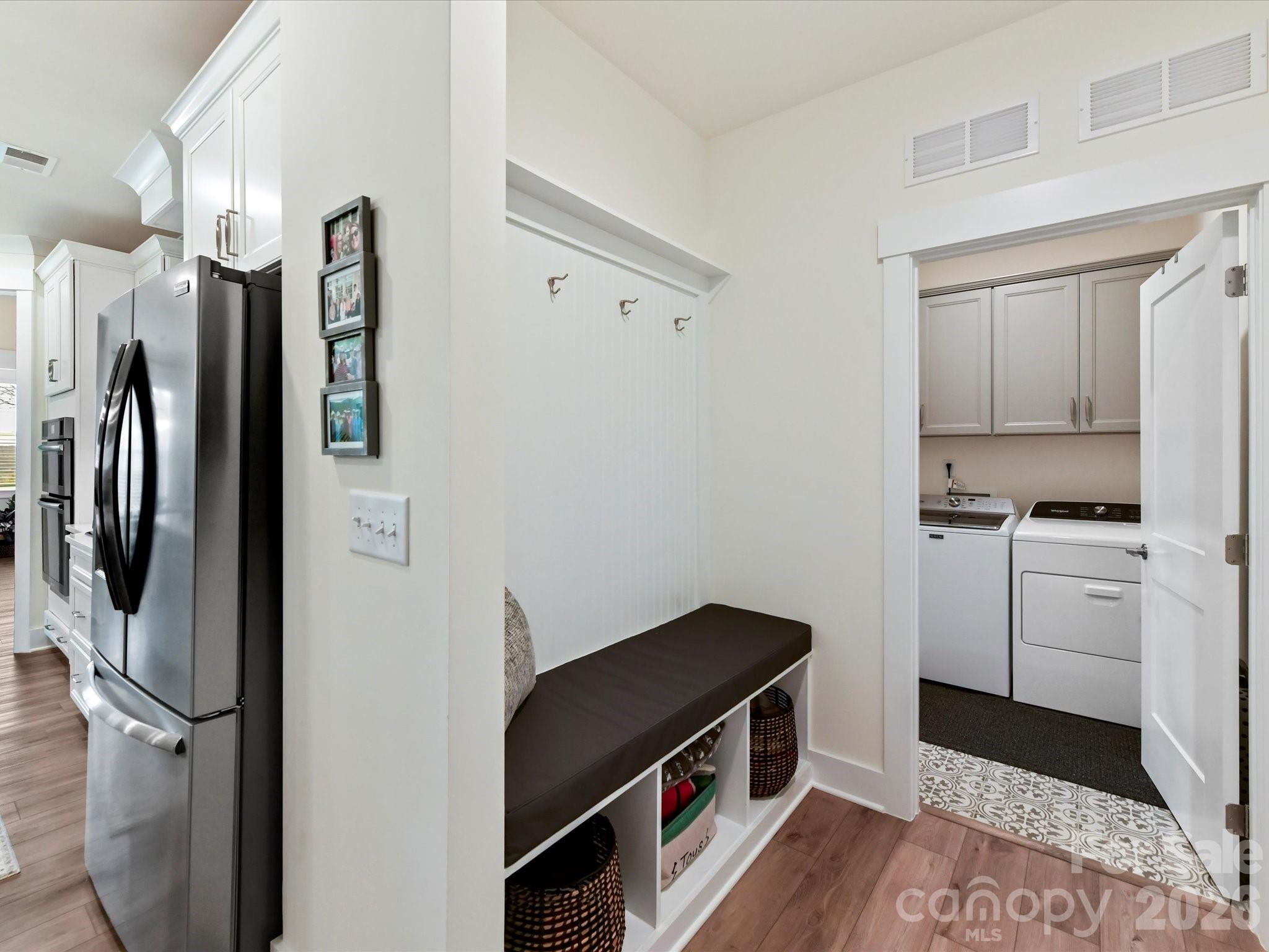 109 N Dunlavin Way Property Photo 24