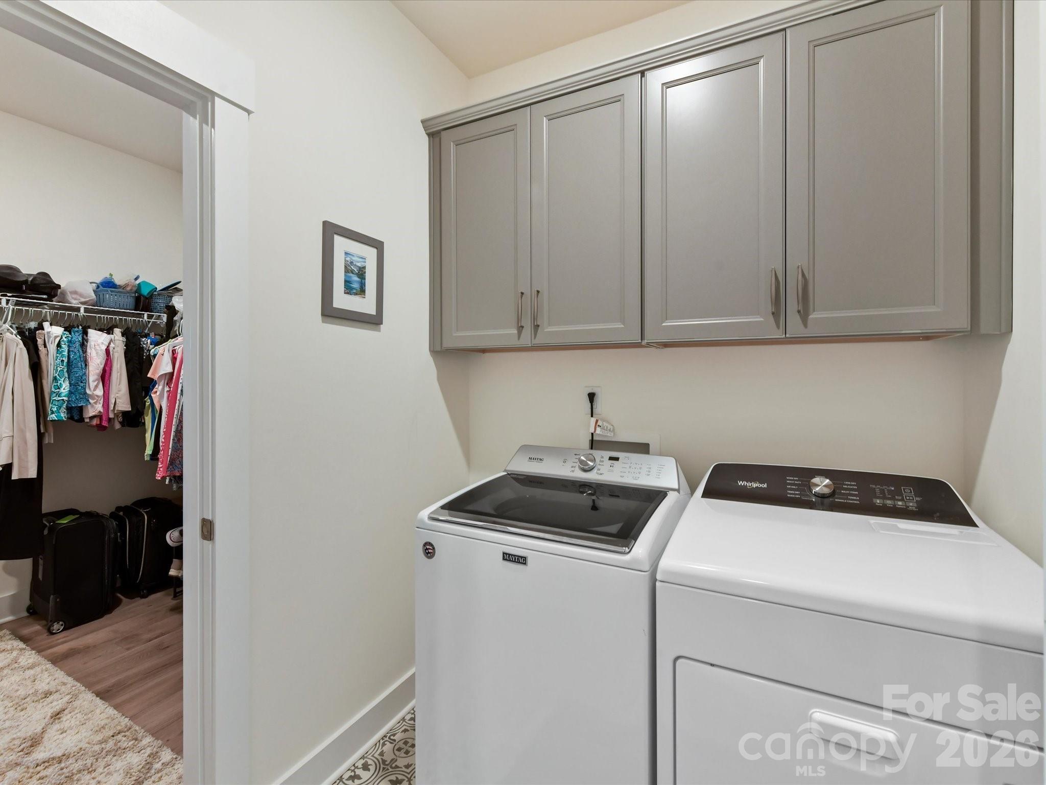 109 N Dunlavin Way Property Photo 26
