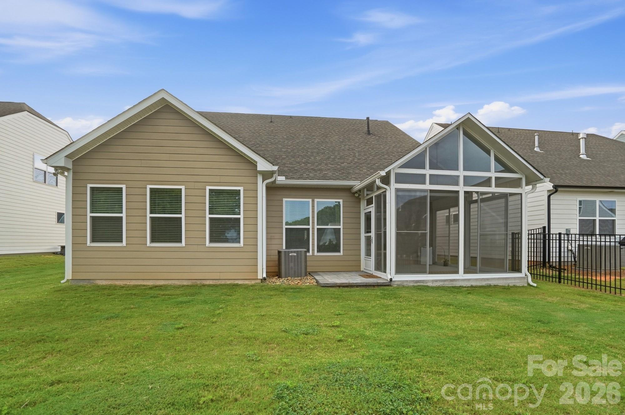 109 N Dunlavin Way Property Photo 40