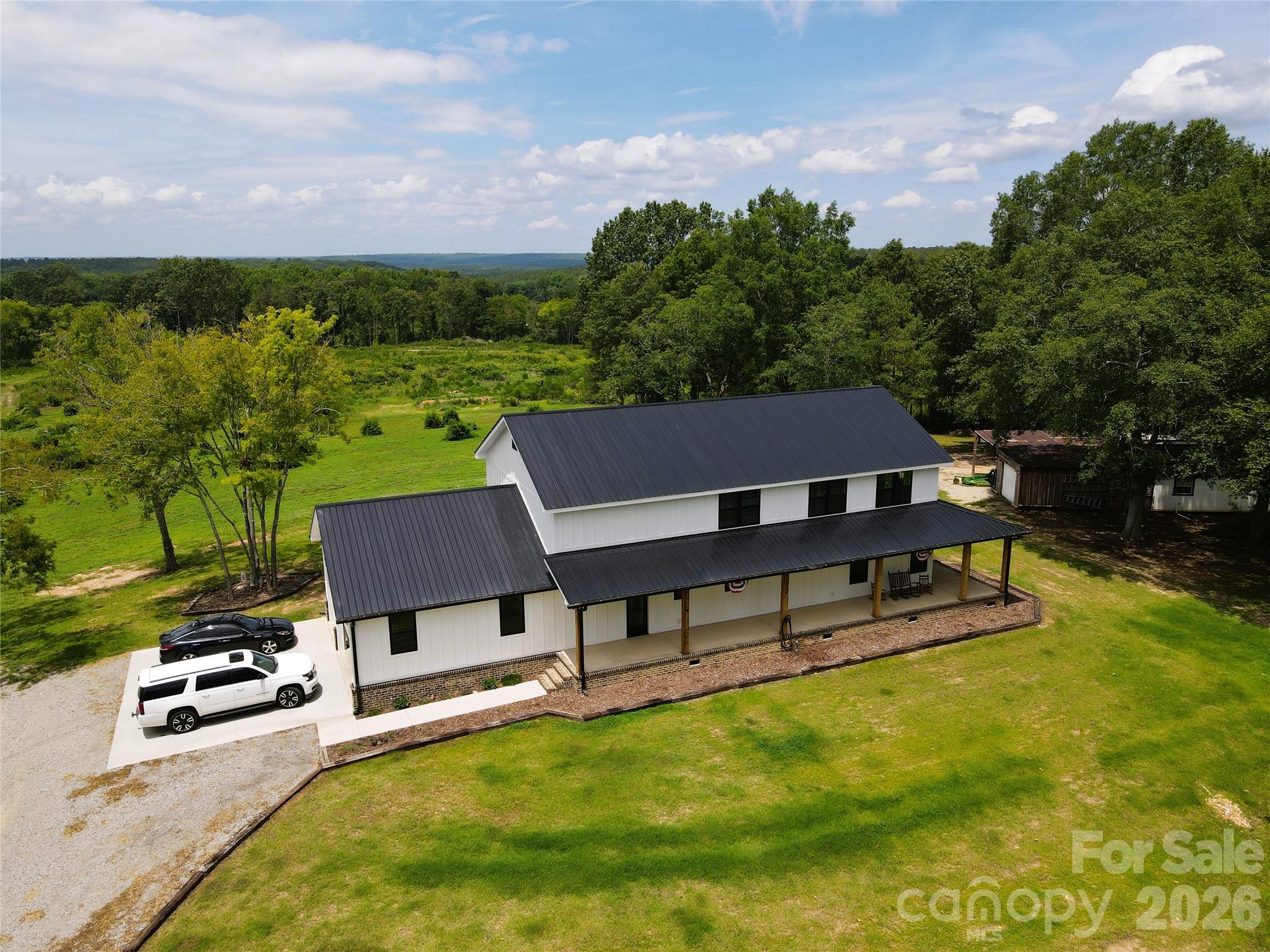 1726 Old Cheraw Highway Property Photo 1