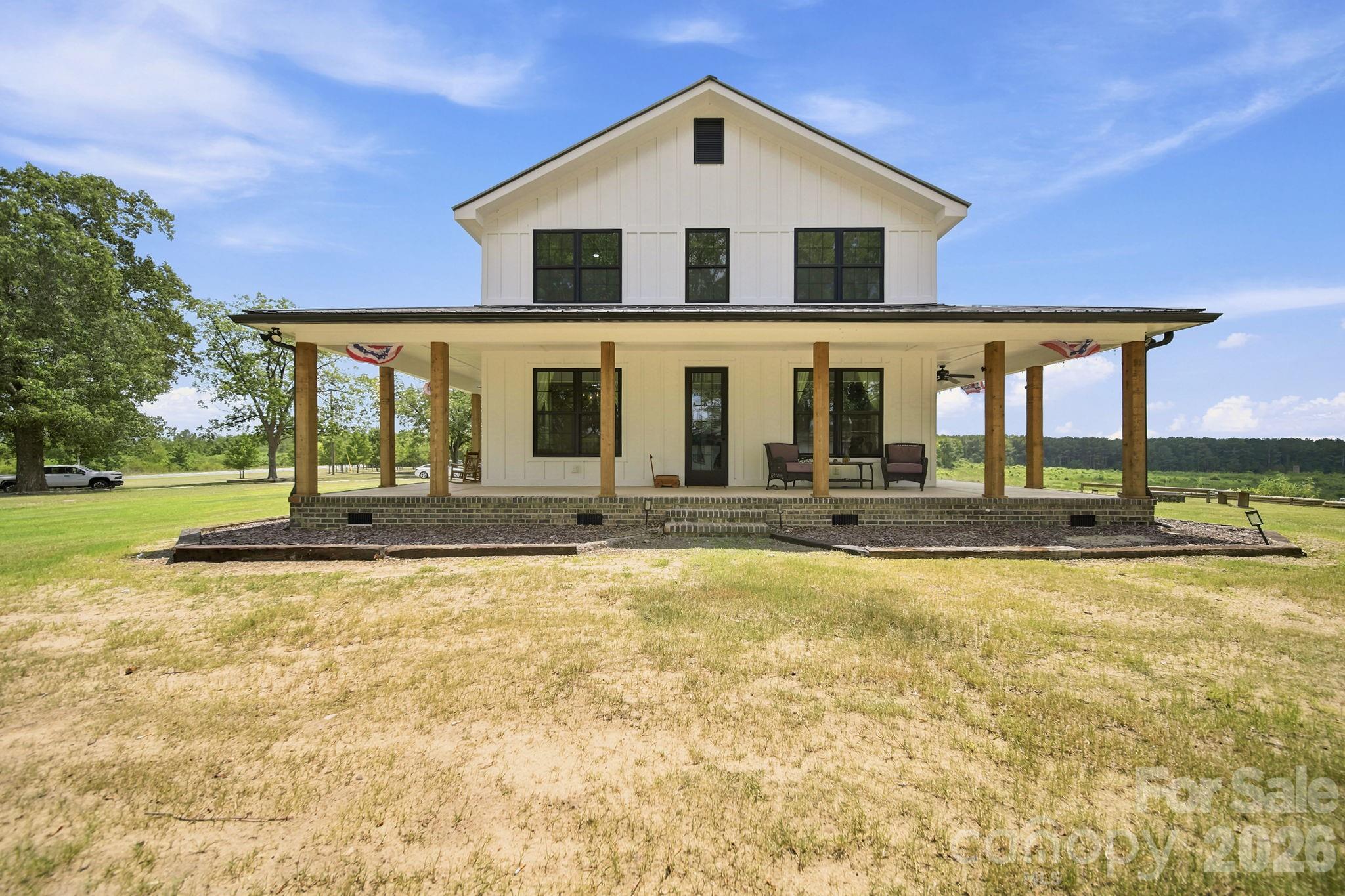 1726 Old Cheraw Highway Property Photo 2