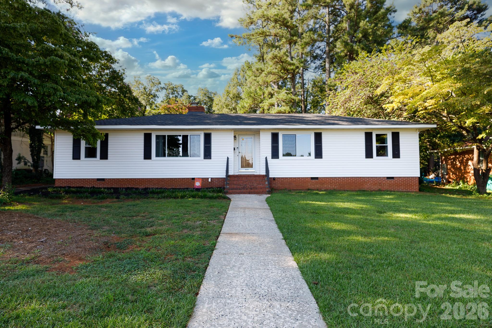 1131 Richmond Drive Property Photo 1