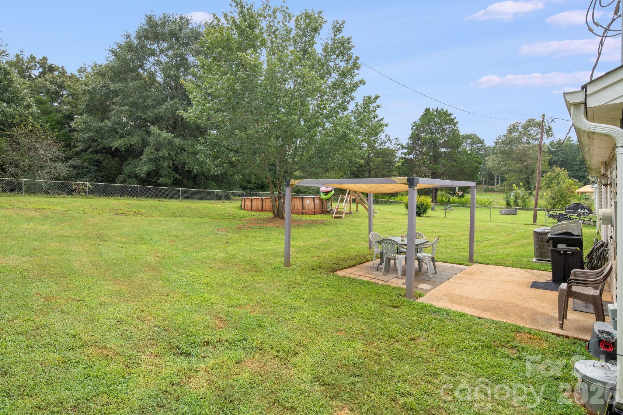 150 Hillbrook Drive Property Photo 14
