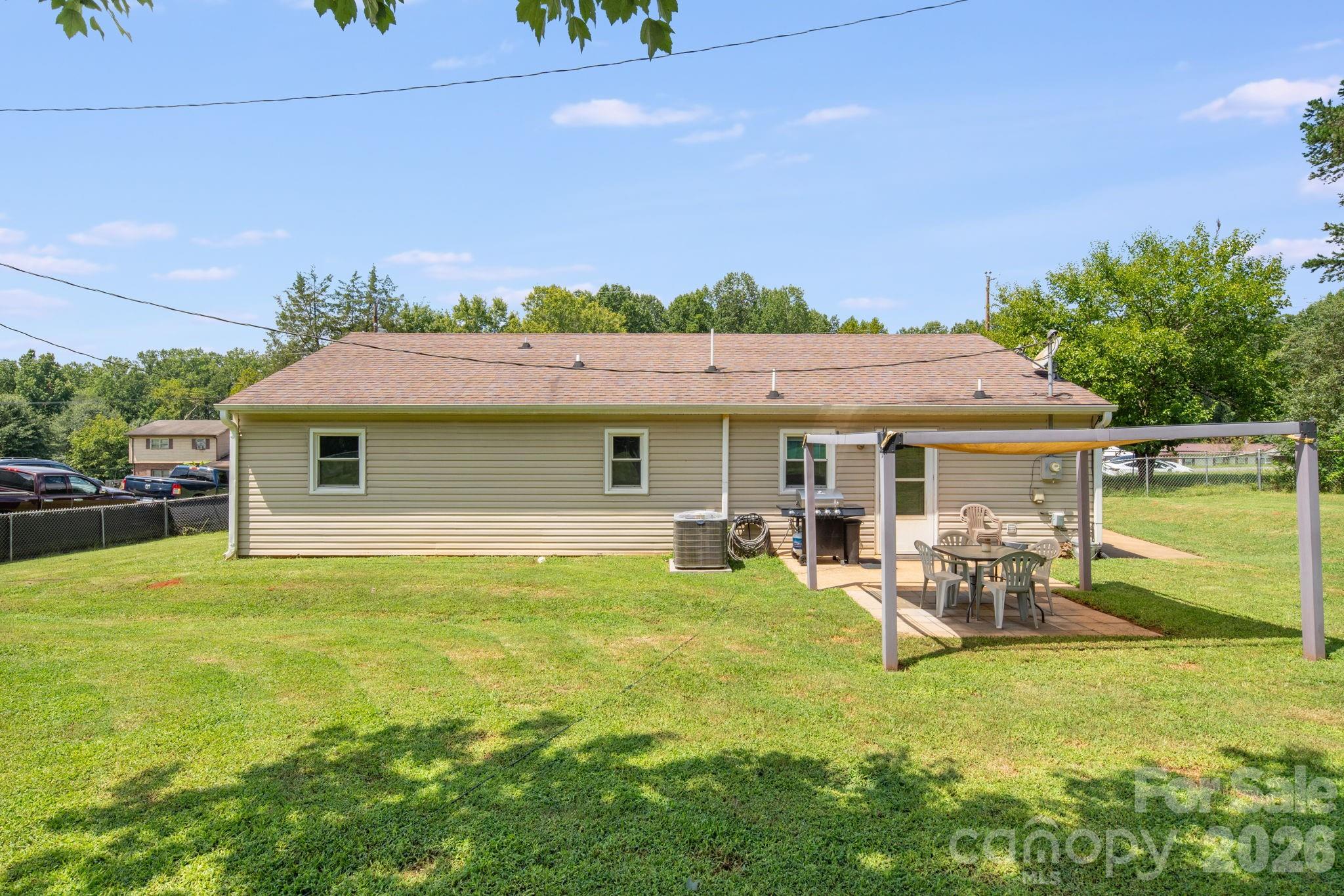150 Hillbrook Drive Property Photo 17