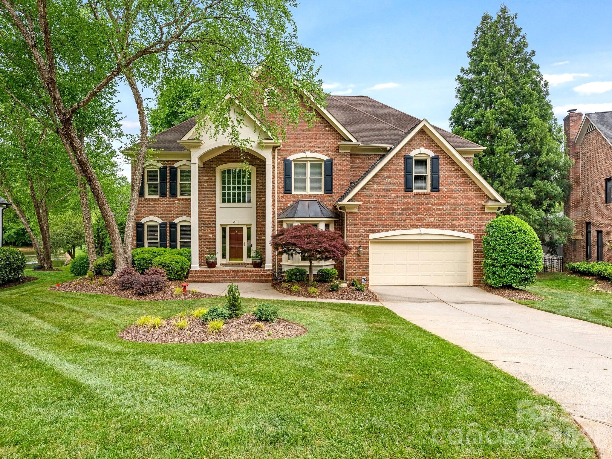 213 Summermore Drive Property Photo 1
